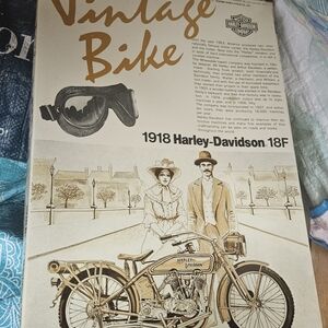 Harley-Davidson 1918 Vintage Bike Model